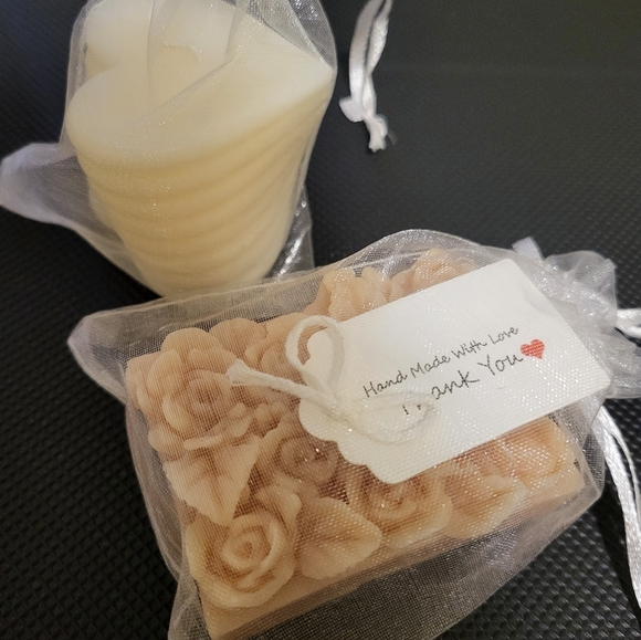 Handmade Gift Set Unscented Candles - Picture 2 of 3